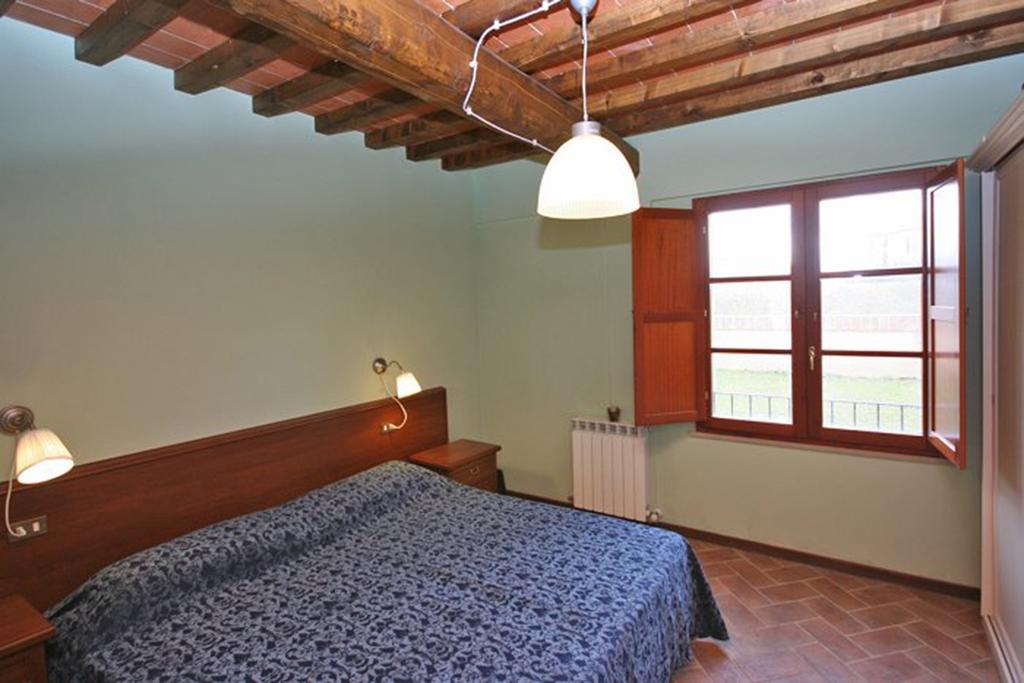 גאמבאסי Tuscany Country Apartments מראה חיצוני תמונה