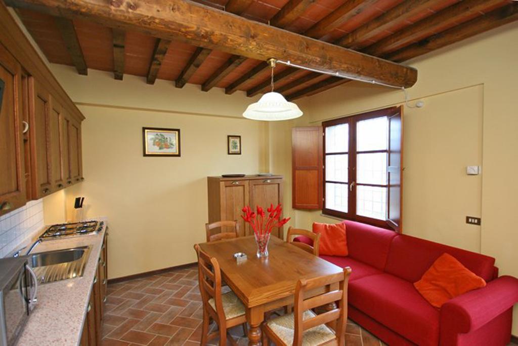 גאמבאסי Tuscany Country Apartments מראה חיצוני תמונה