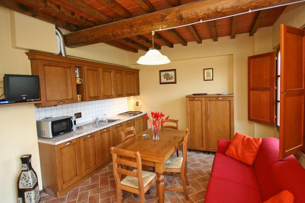 גאמבאסי Tuscany Country Apartments מראה חיצוני תמונה