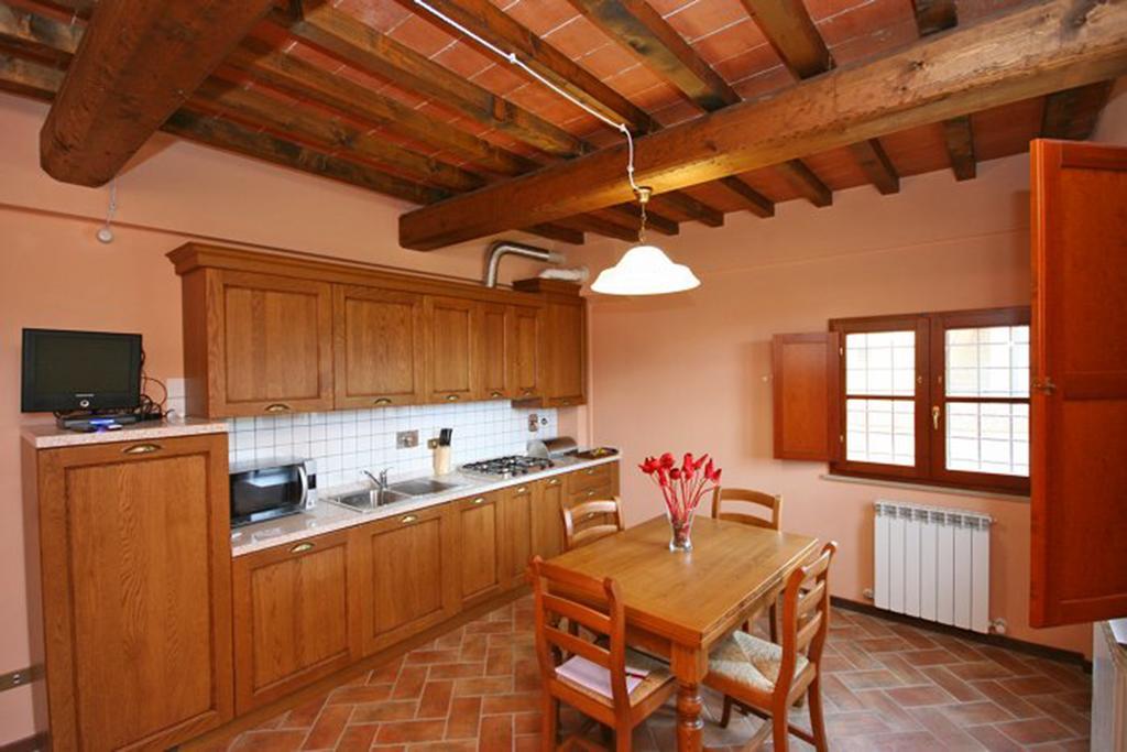 גאמבאסי Tuscany Country Apartments מראה חיצוני תמונה