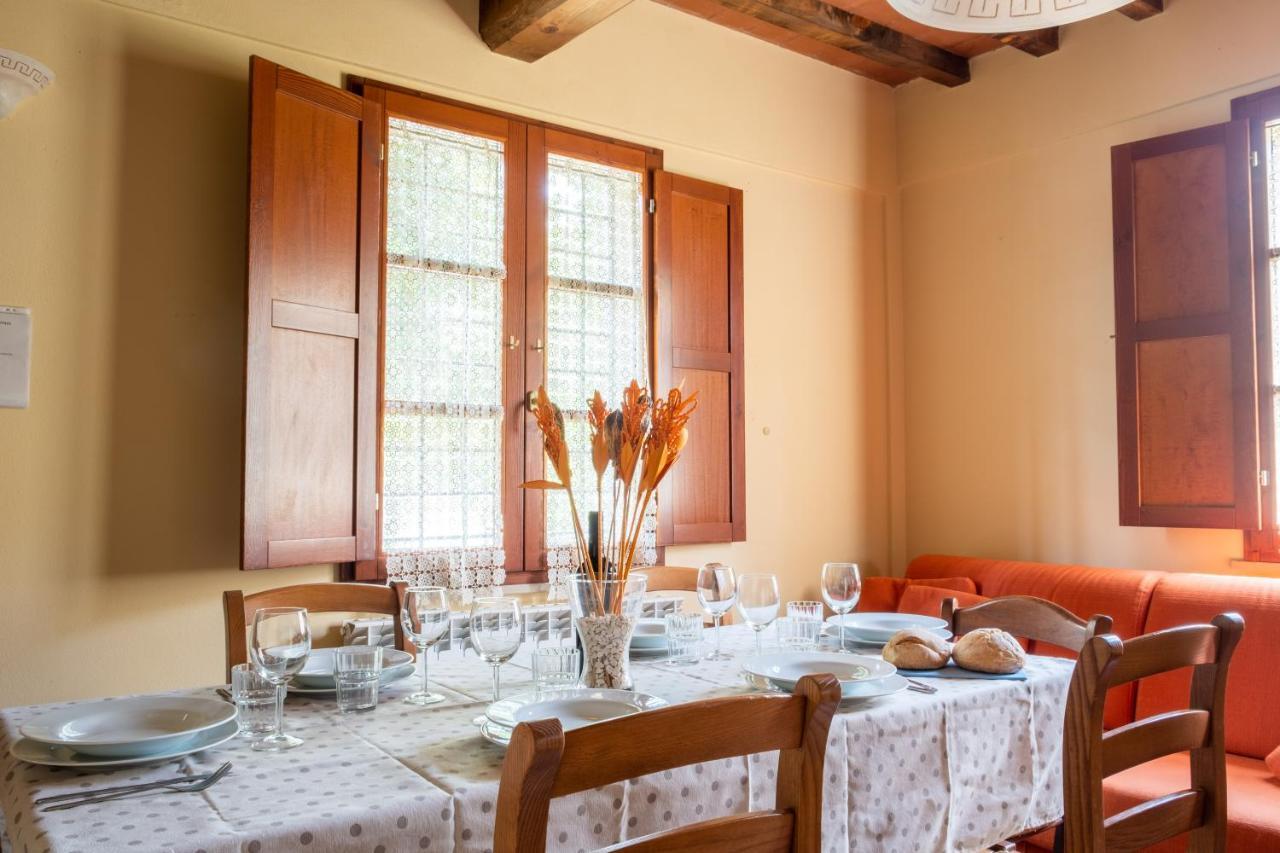 גאמבאסי Tuscany Country Apartments מראה חיצוני תמונה
