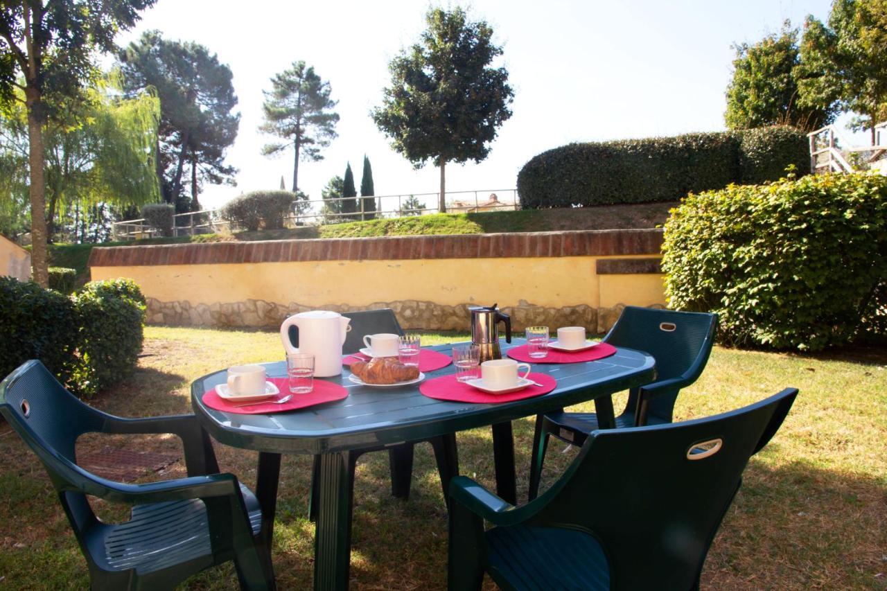 גאמבאסי Tuscany Country Apartments מראה חיצוני תמונה