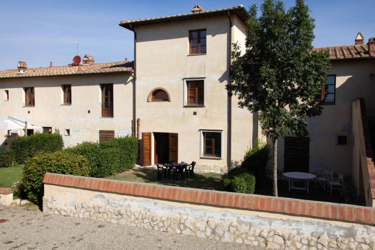 גאמבאסי Tuscany Country Apartments מראה חיצוני תמונה