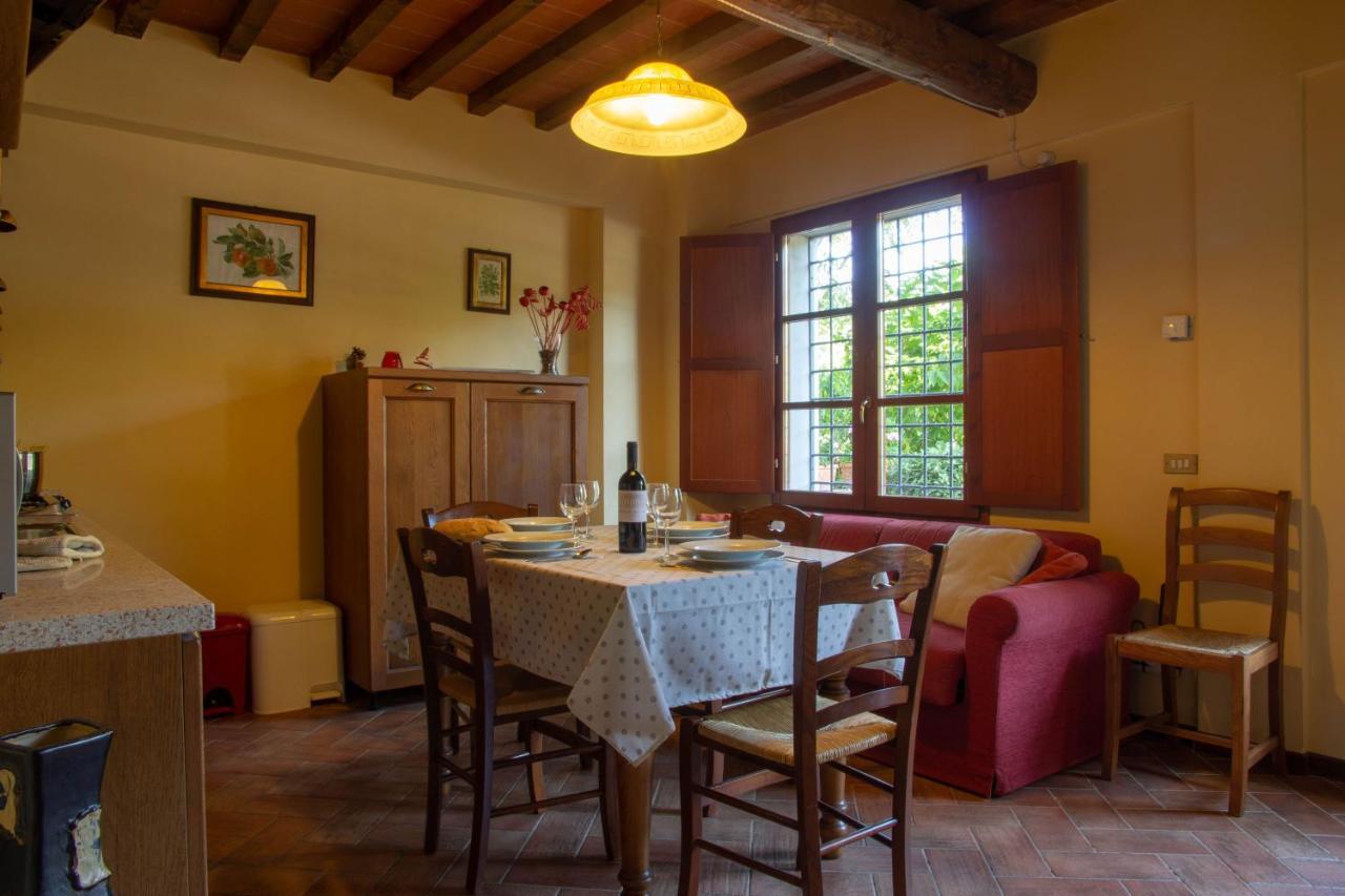 גאמבאסי Tuscany Country Apartments מראה חיצוני תמונה