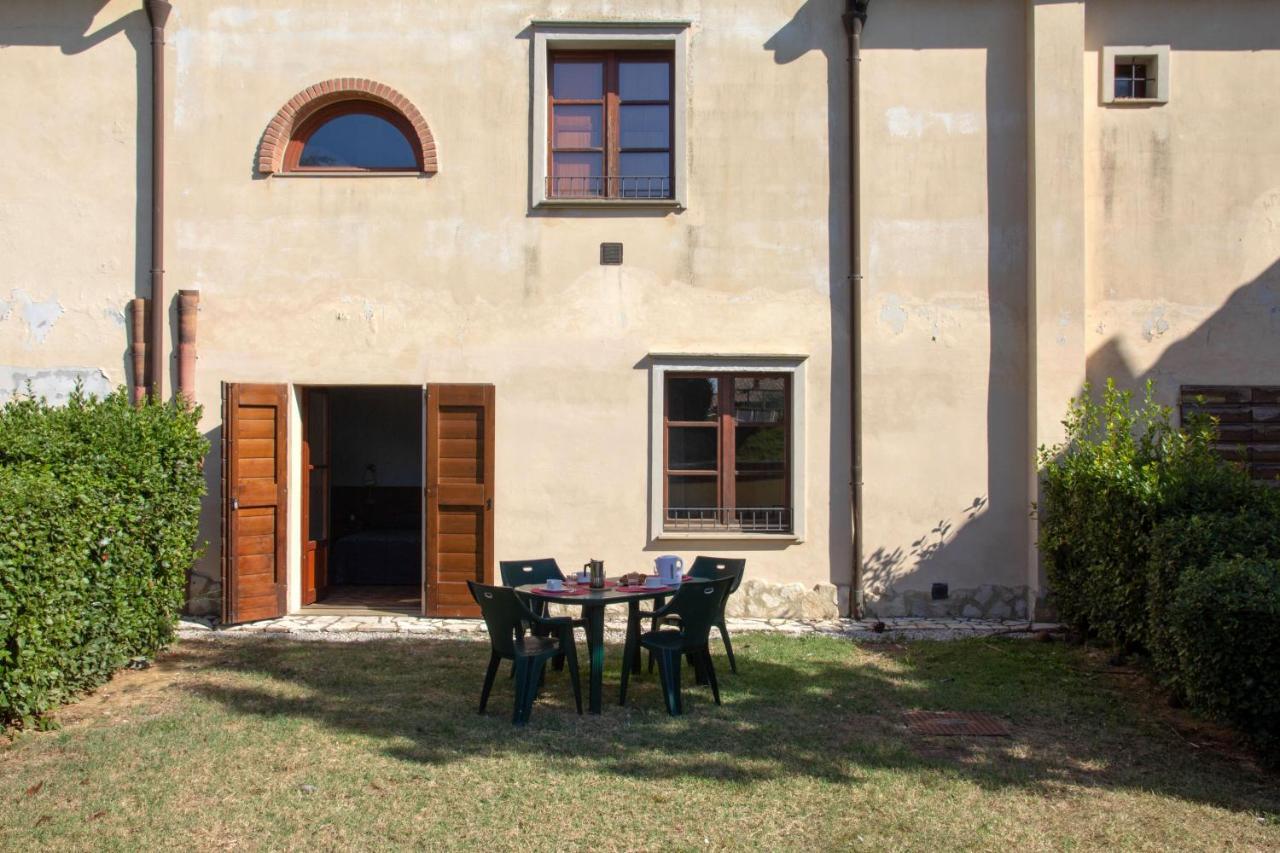 גאמבאסי Tuscany Country Apartments מראה חיצוני תמונה